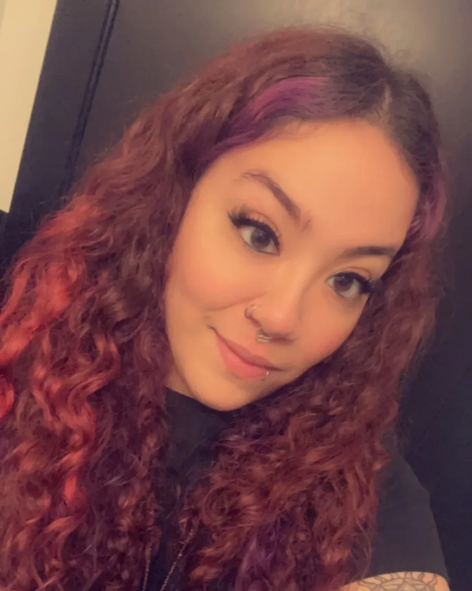 Izzy, stylist and co-owner of Studio Ember